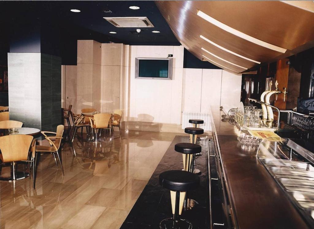 Hostal Torres San Leonardo de Yagüe エクステリア 写真
